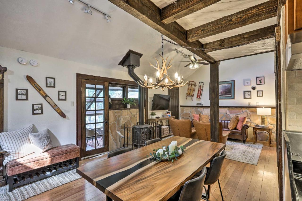 Woodsy Flagstaff Hideaway With Deck And Sunroom! Mountainaire Eksteriør billede